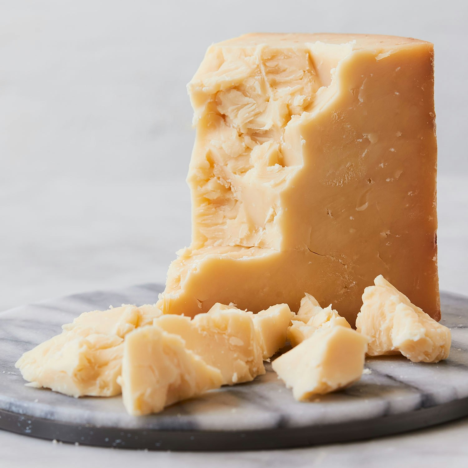 murrays cave aged original stockinghall cheddar cheese