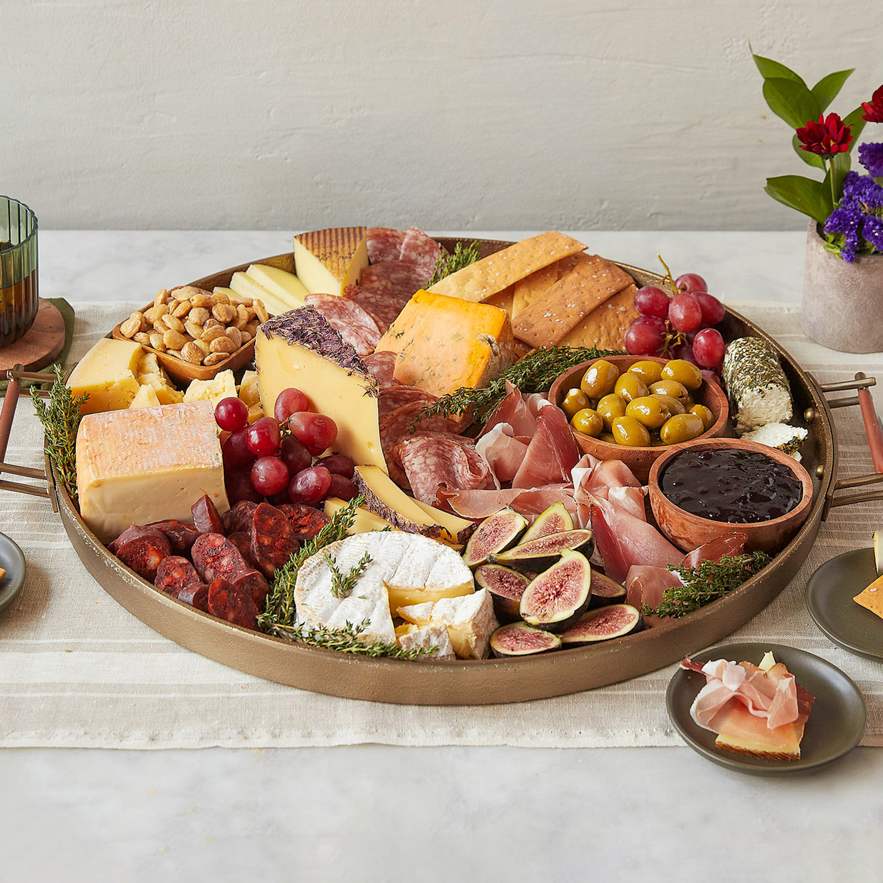 The Grand Charcuterie Celebration – a gourmet cheese gift box | Murray ...