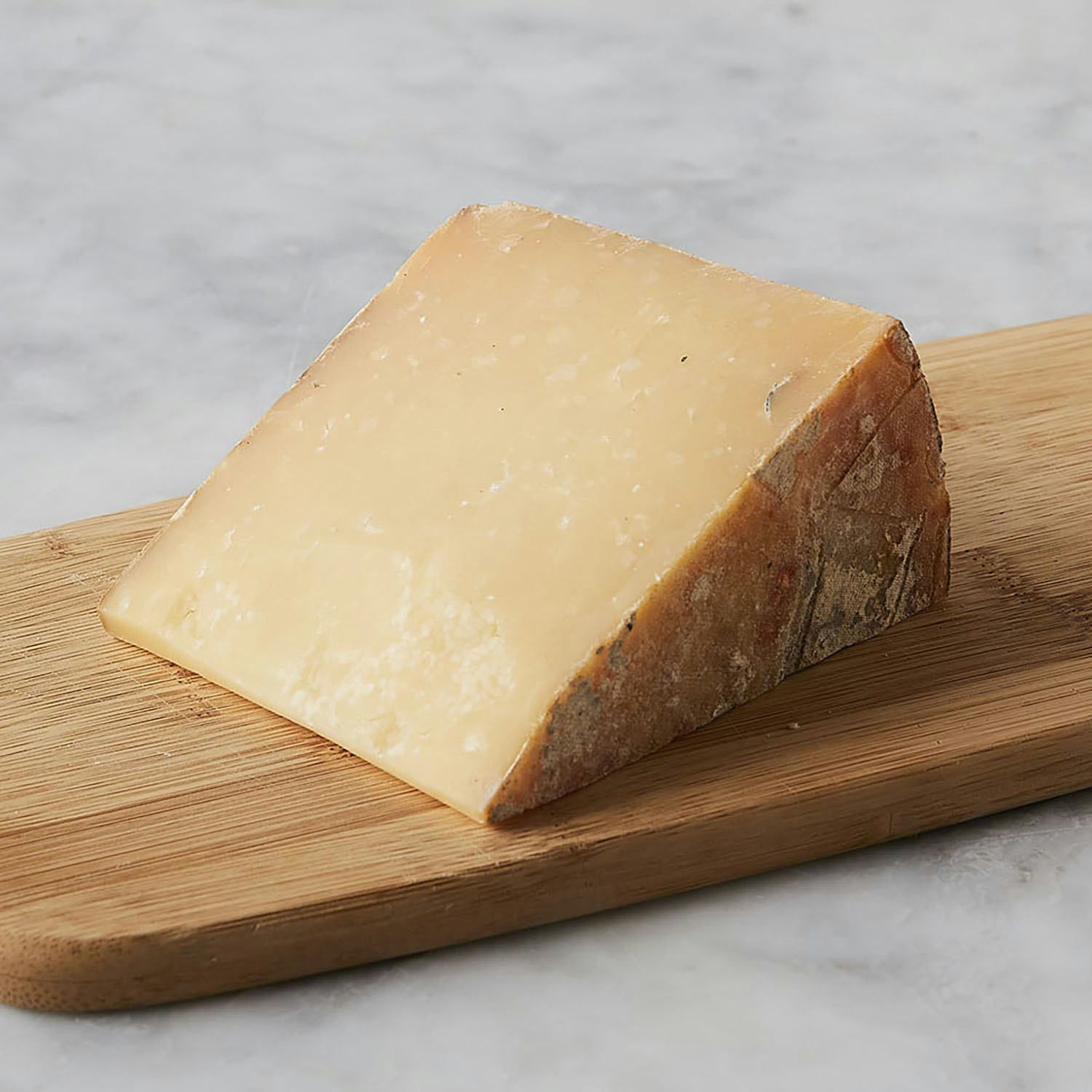 Bleu Mont Dairy Bandaged Cheddar cheese