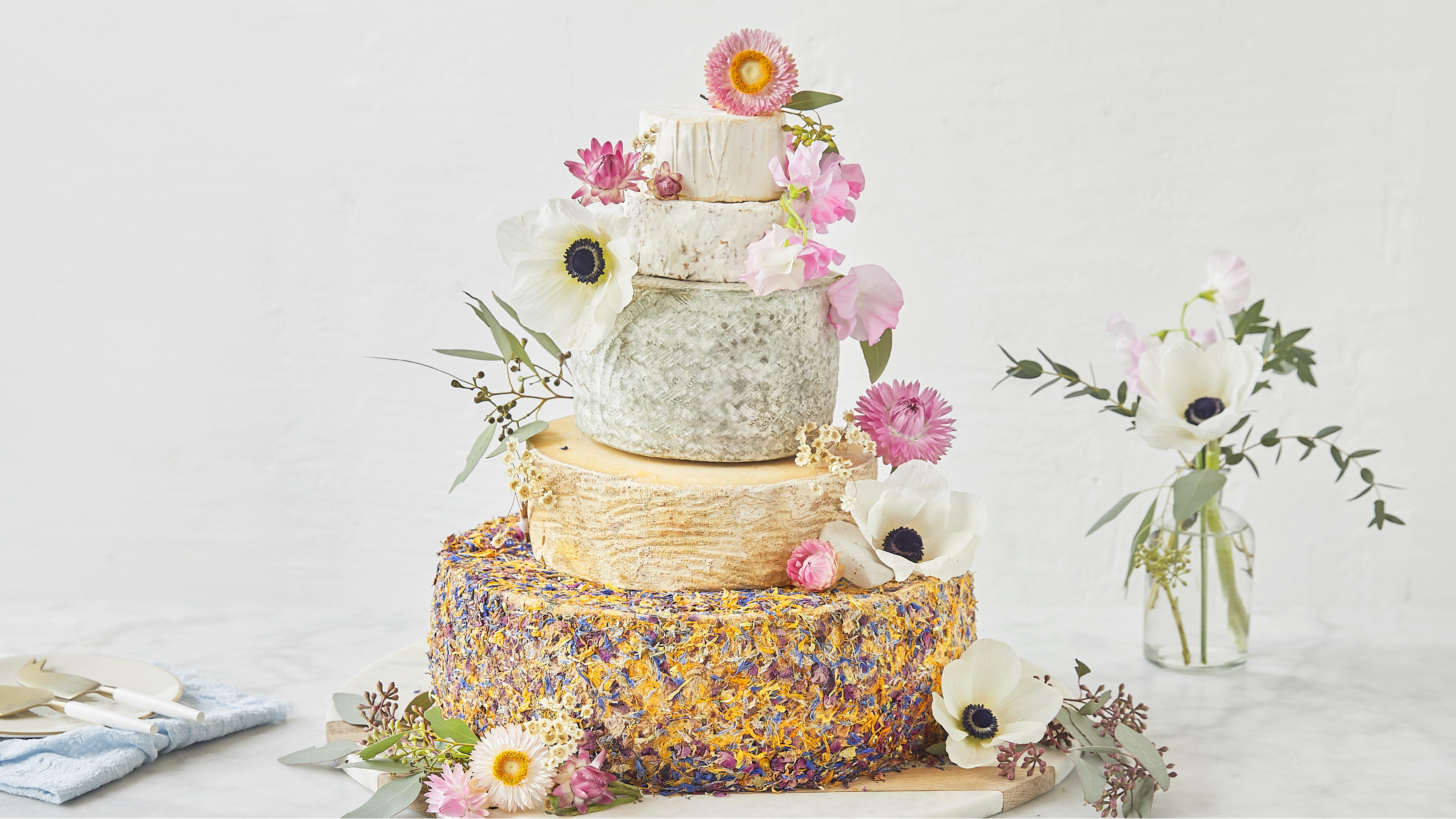 bucheron-a-cakey-goat-cheese-murray-s-cheese