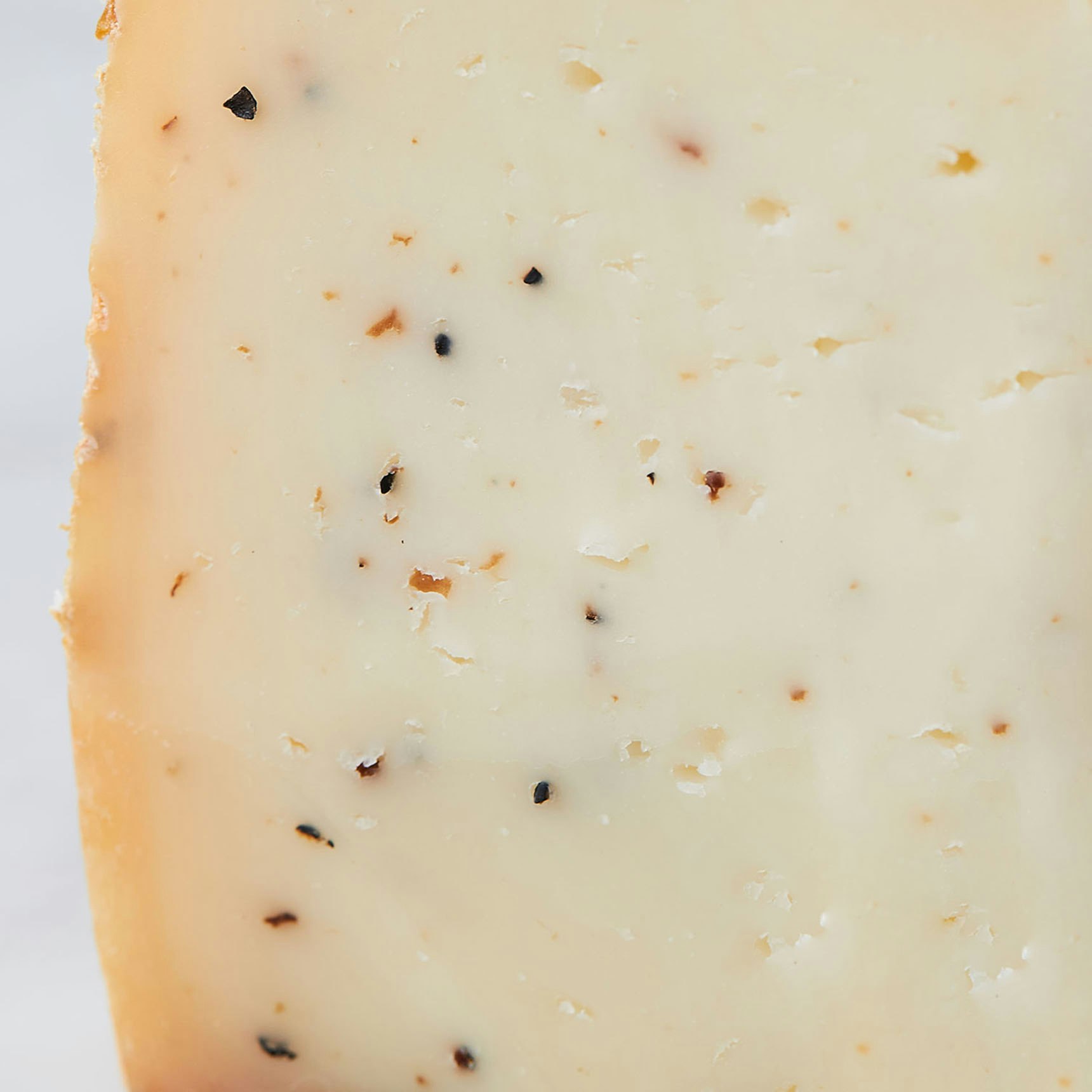 Pyrenees Truffe cheese