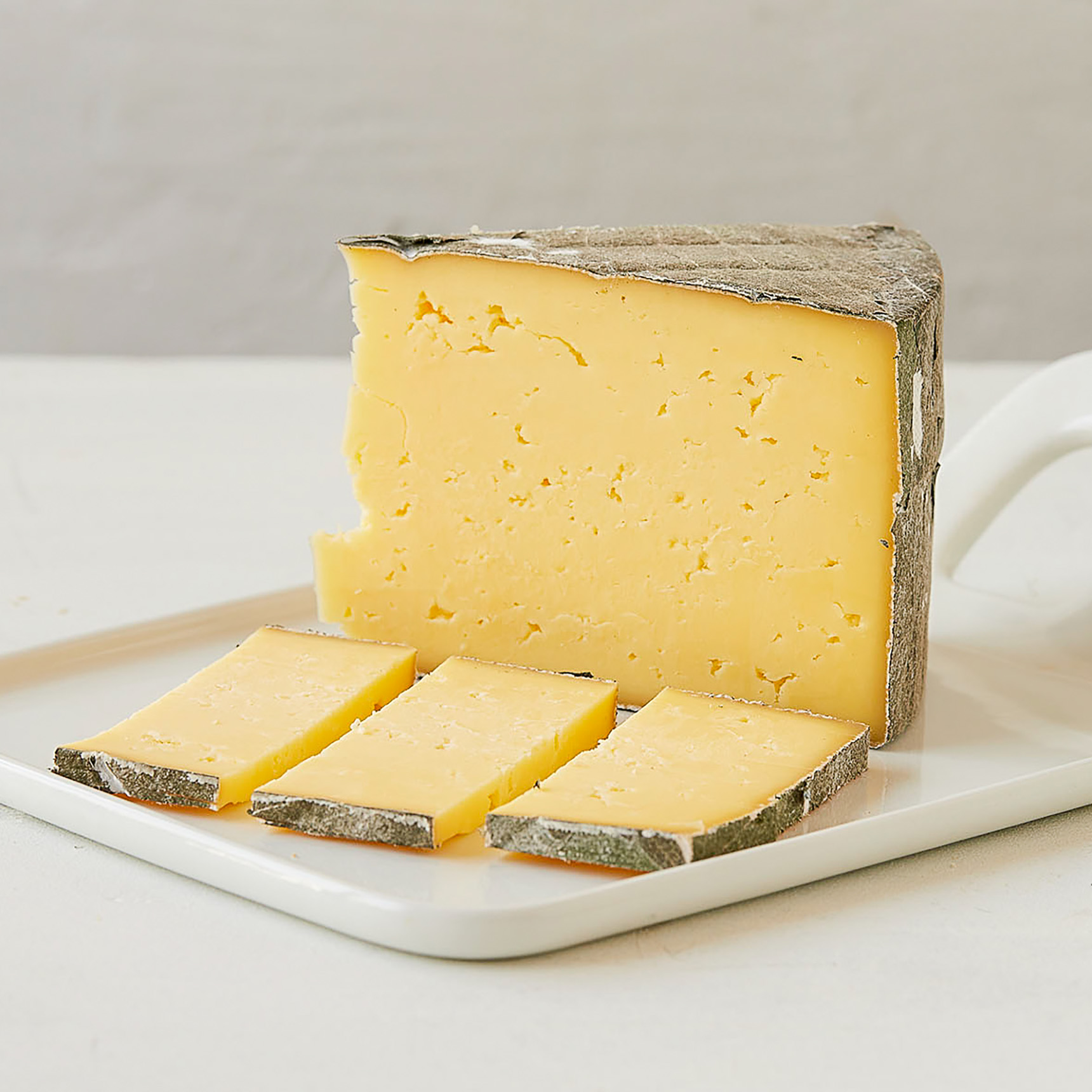 Cornish Yarg – a nettle leaf-wrapped English cheese | Murray's Cheese