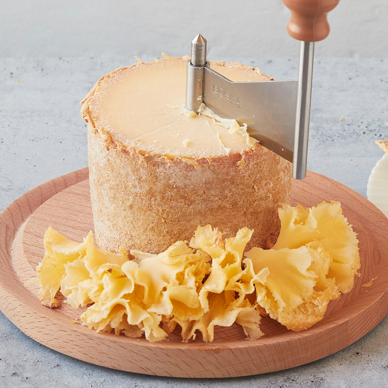 Girolle & Tête de Moine Set – an interactive Swiss cheese gift