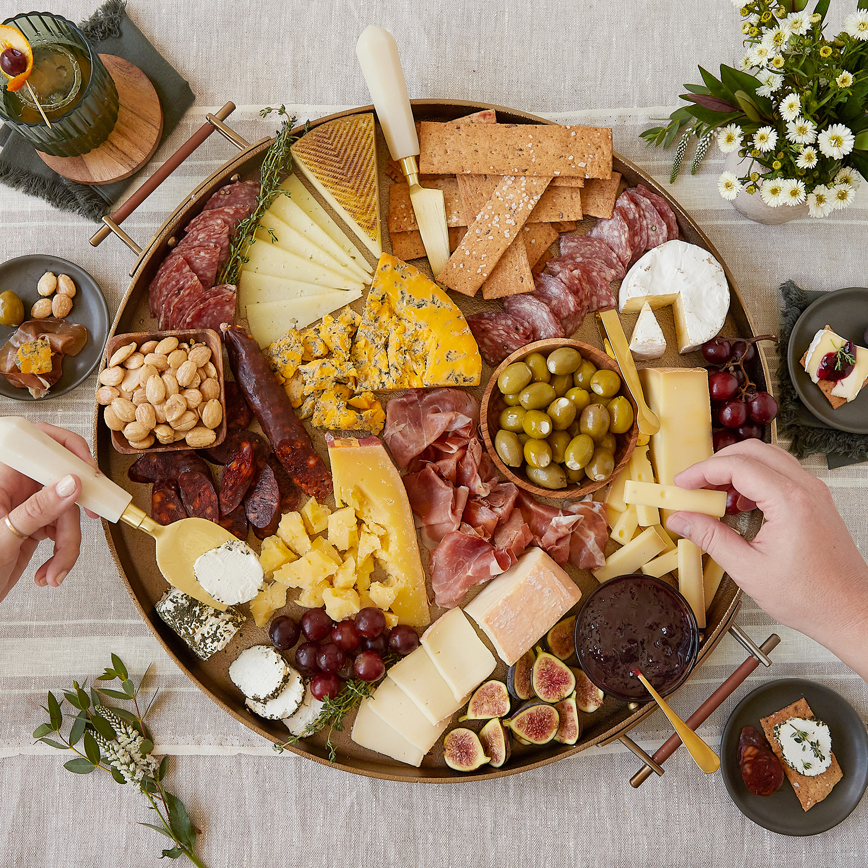 The Grand Charcuterie Celebration – a gourmet cheese gift box | Murray ...
