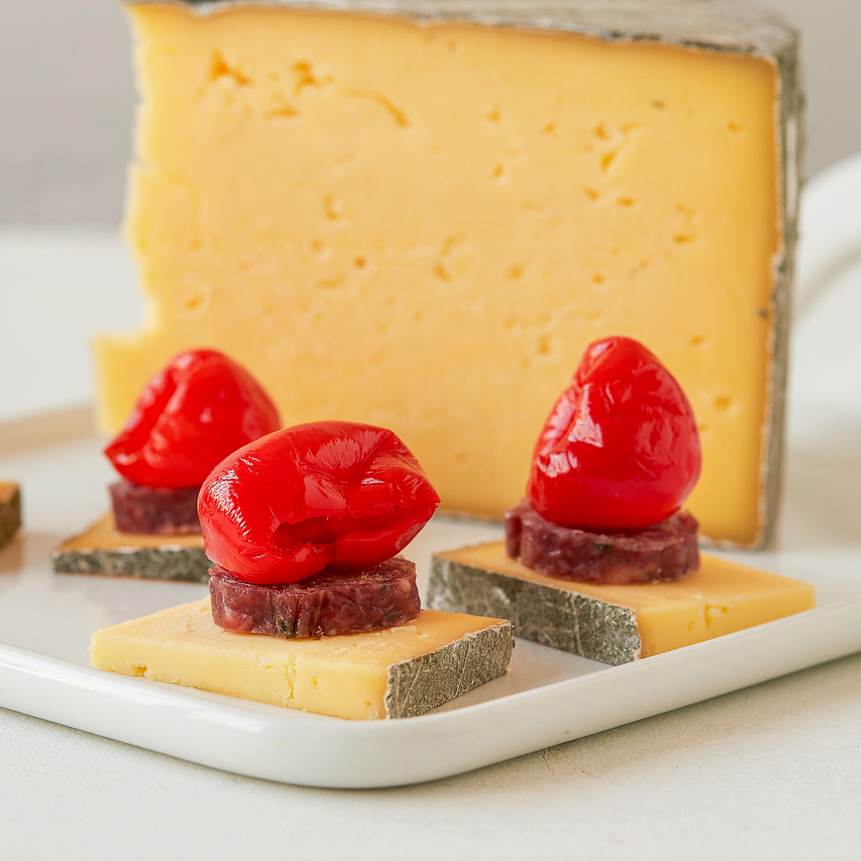 Cornish Yarg – a nettle leaf-wrapped English cheese | Murray's Cheese